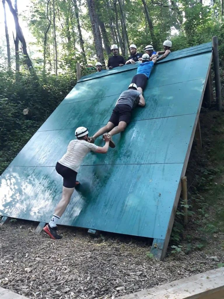 obstacle rampe courte échelle parcours du combattant lyon fort militaire